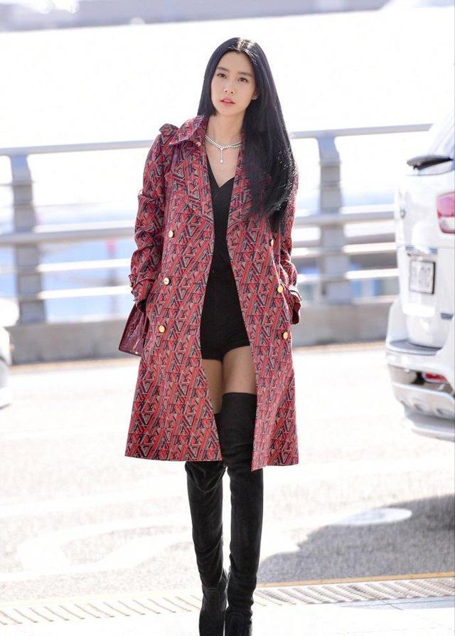 子弹与红唇